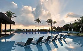 Zorah Beach Hotel  5*